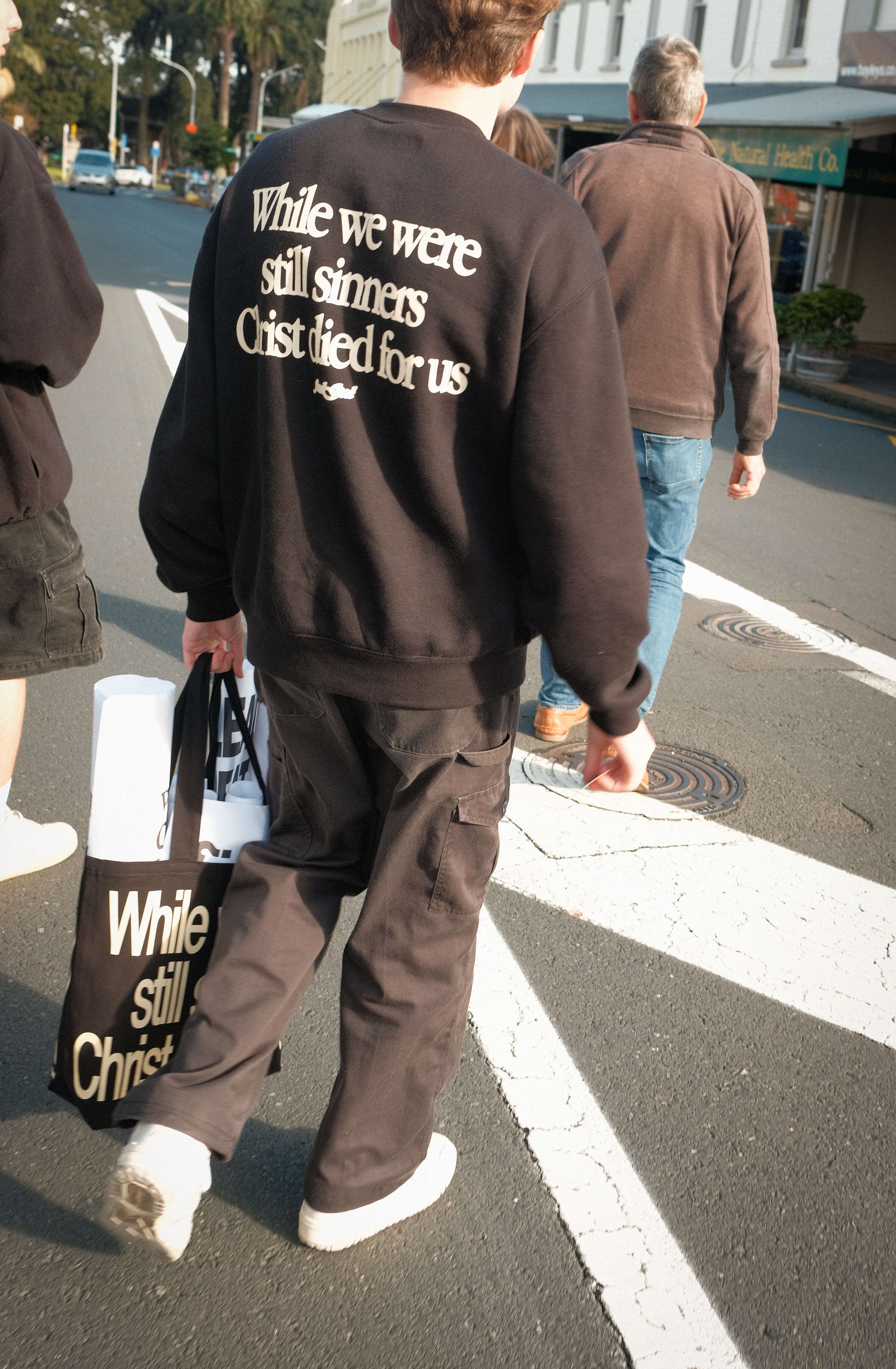 GOOD NEWS! CREW NECK - BLACK