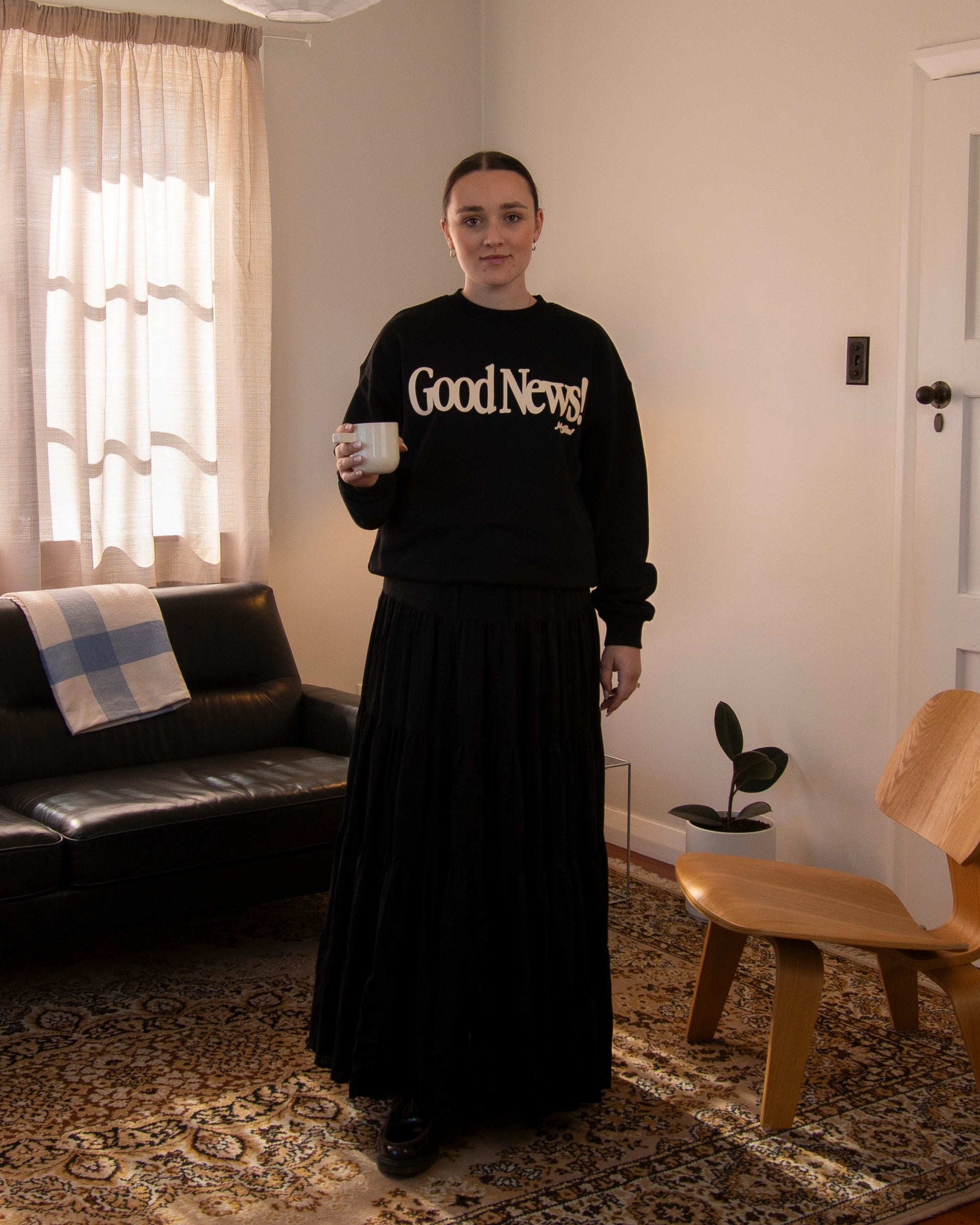 GOOD NEWS! CREW NECK - BLACK