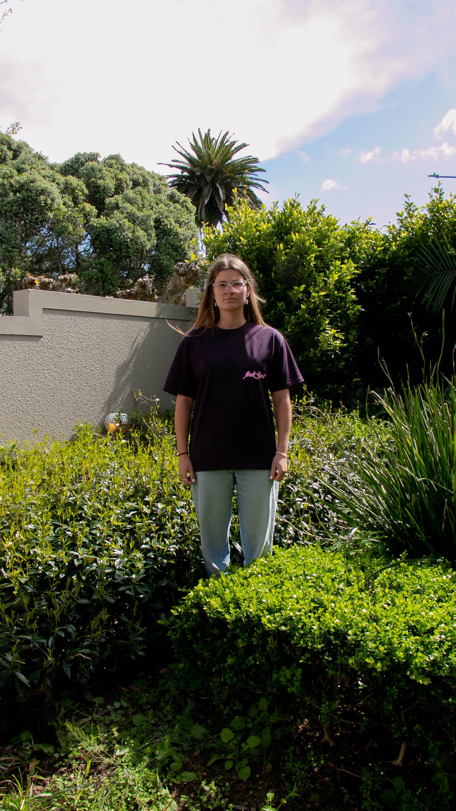 JESUS SAVES TEE - PLUM