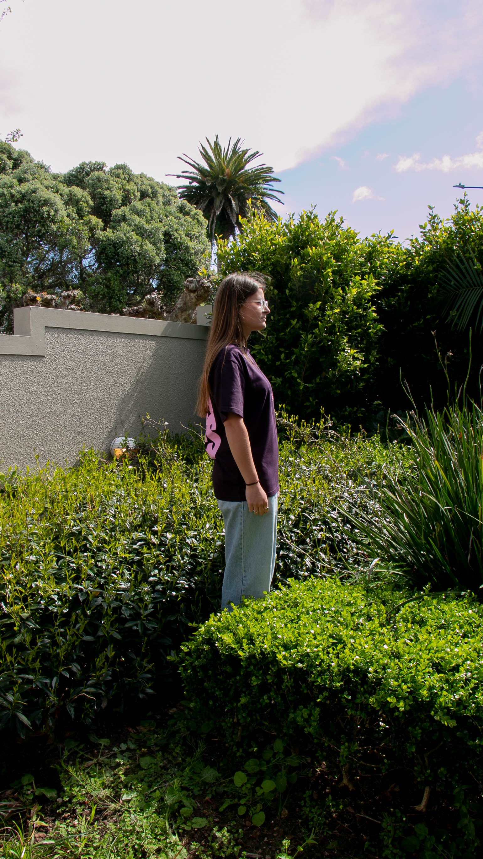 JESUS SAVES TEE - PLUM