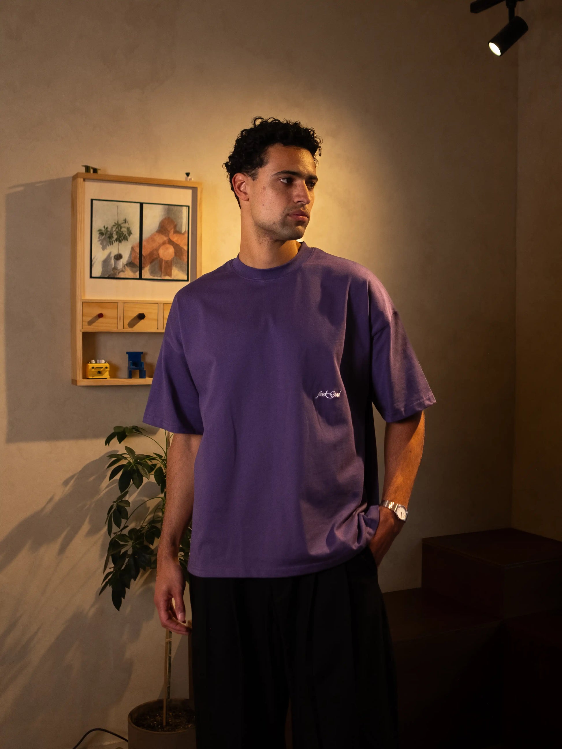 JESUS LOVES YOU TEE - PLUM